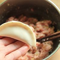 【首发】榨菜鲜肉锅贴--乌江榨菜    的做法图解5
