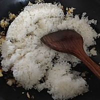 腊味紫菜炒饭#春天不减肥，夏天肉堆堆#的做法图解8