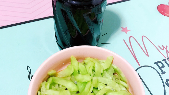 凉拌黄瓜