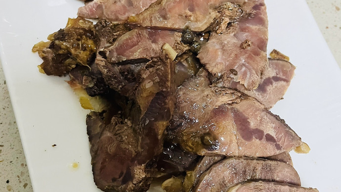 卤牛腱