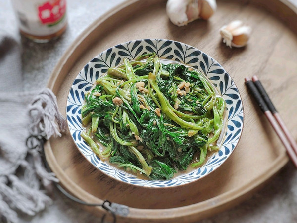 蒜蓉腐乳炒通菜（空心菜）