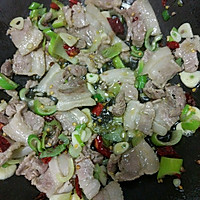 包菜炒肉的做法图解4