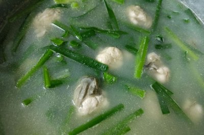 韭菜生蚝汤