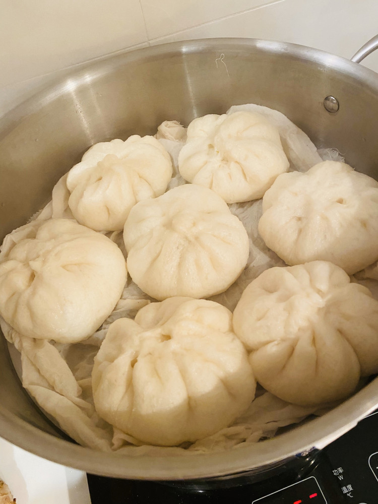 白萝卜、虾肉、五花肉包子的做法