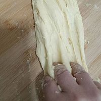 奶香牛角包：快速做出颜值与美味并存的奶香牛角面包的做法图解7