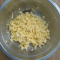 韭菜鲜虾鸡蛋水饺的做法图解3