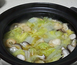 白菜香菇酥肉煲的做法