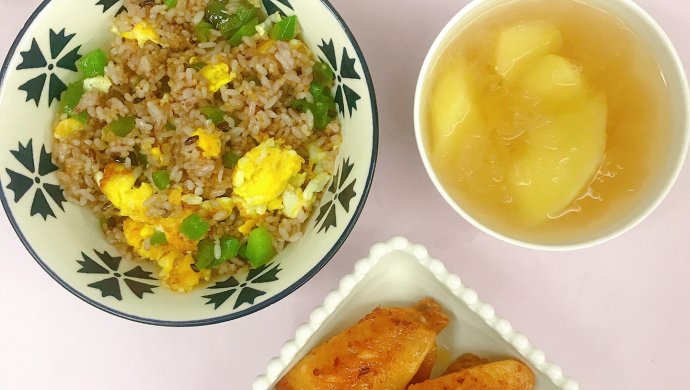 奥尔良鸡翅➕蛋炒饭➕银耳汤