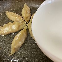 冰花煎饺的做法图解2