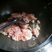 酱瓜炒肉的做法图解2