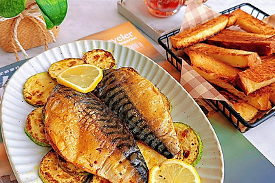 优质蛋白-香煎挪威青花鱼时蔬