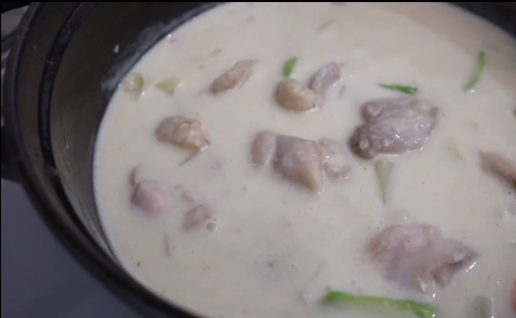 奶油蘑菇炖鸡的做法
