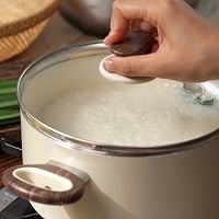 泰国甜品小吃榴莲椰汁糯米饭的做法图解7