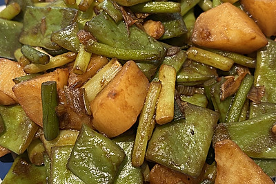 扁豆土豆蒜苗