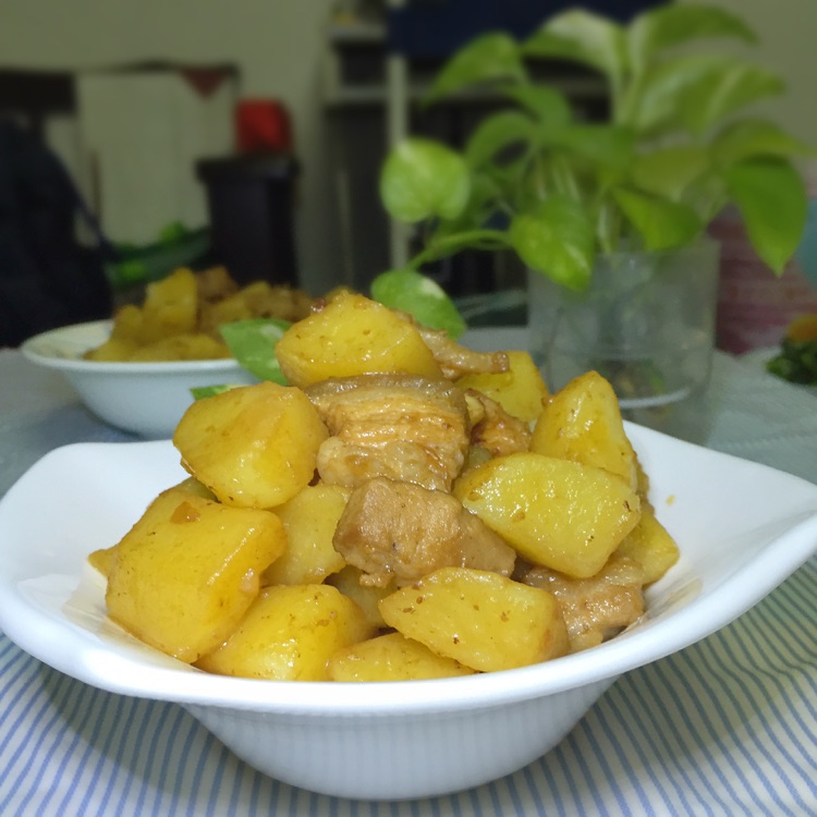 五花肉焖土豆的做法图解8