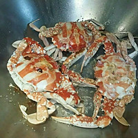 油盐焗红蟹的做法图解3