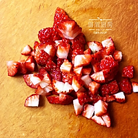 草莓椰奶布丁的做法图解2