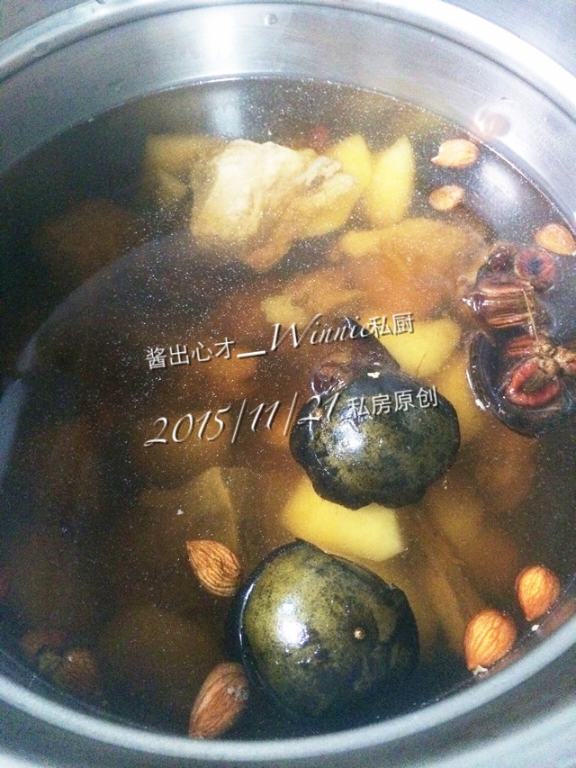 【私房罗汉果、雪棃煲猪骨汤】#蔡澜的花花世界#的做法图解2