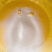 入口即化的蛋黄溶豆的做法图解3