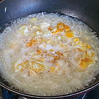 裙带萝卜丝煎鸡蛋汤的做法图解4