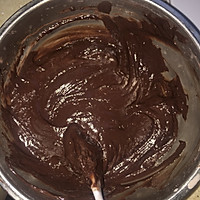 黑巧克力草莓蛋糕的做法图解4