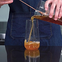 奶茶制作方法和配方：传统经典饮品玫瑰锡兰红茶的做法的做法图解8