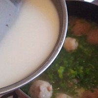 榨菜碧绿双丸汤---乌江榨菜的做法图解7