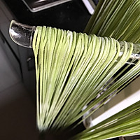 压面机/面条机家庭手工自制多色果蔬面条/菠菜面/的做法图解20