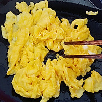 完美炒蛋攻略（附送豌豆苗炒蛋汤）#急速早餐#的做法图解6