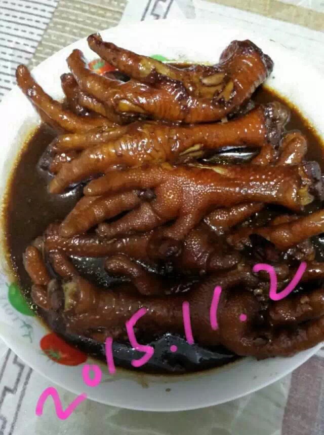 红烧鸡爪