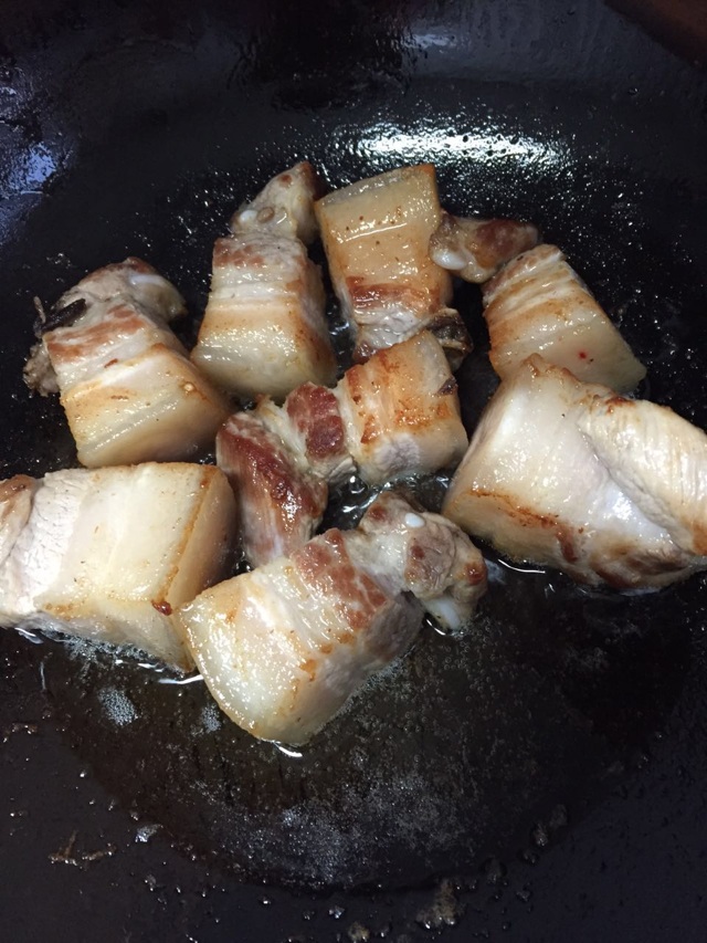 红烧肉炖粉条的做法图解2
