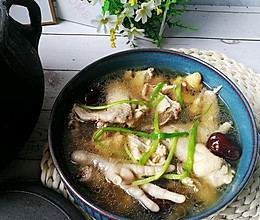 一滴汤都不剩的砂锅炖鸡的做法