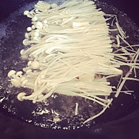 凉拌金针菇的做法图解3