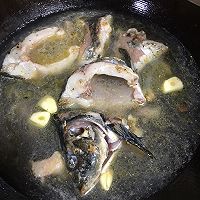 黑豆腐炖鱼的做法图解5