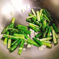 芦笋炒北极虾的做法图解6