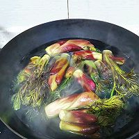 刺脑包炒腊肉的做法图解2