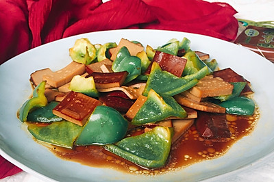 下饭菜鸡蛋干炒青椒+