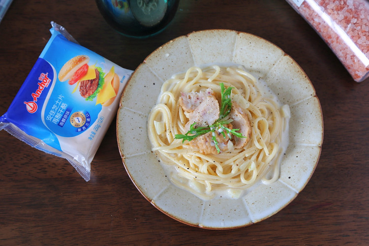 奶香超浓郁的白汁鱼饼意面的做法