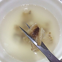 新西兰鱼胶鸡汤（产后月子餐，美容养颜，伤口恢复）的做法图解2