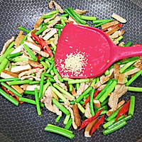 #我心中的冬日限定#蒜苔炒香干的做法图解10