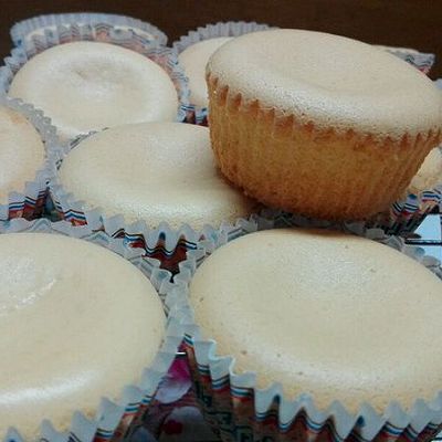 不回缩纸杯蛋糕