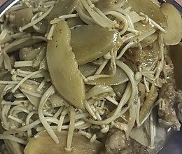 排骨焖土豆片的做法
