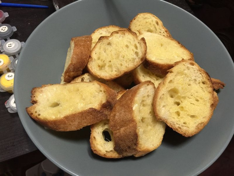黄油法棍面包干的做法