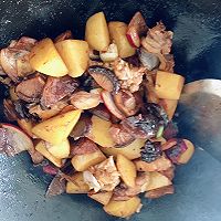 香菇土豆焖鸡块的做法图解6