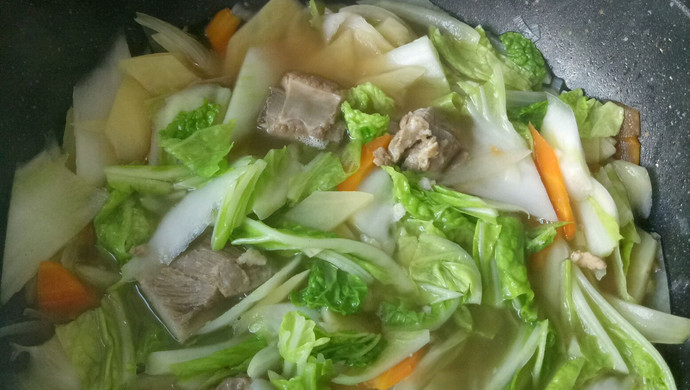 蔬菜排骨汤