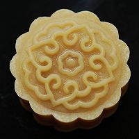 跟风做月饼，广式莲蓉月饼的做法图解7
