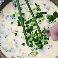 #我的夏日味道vlog#香喷喷美食，加拿大北极虾蚝烙的做法图解4