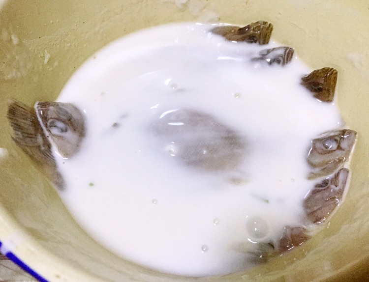 酥炸偏口鱼的做法图解9
