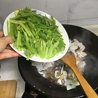 墨鱼炒芹菜的做法图解5