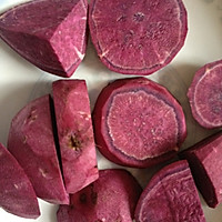 紫薯葡萄的做法图解1